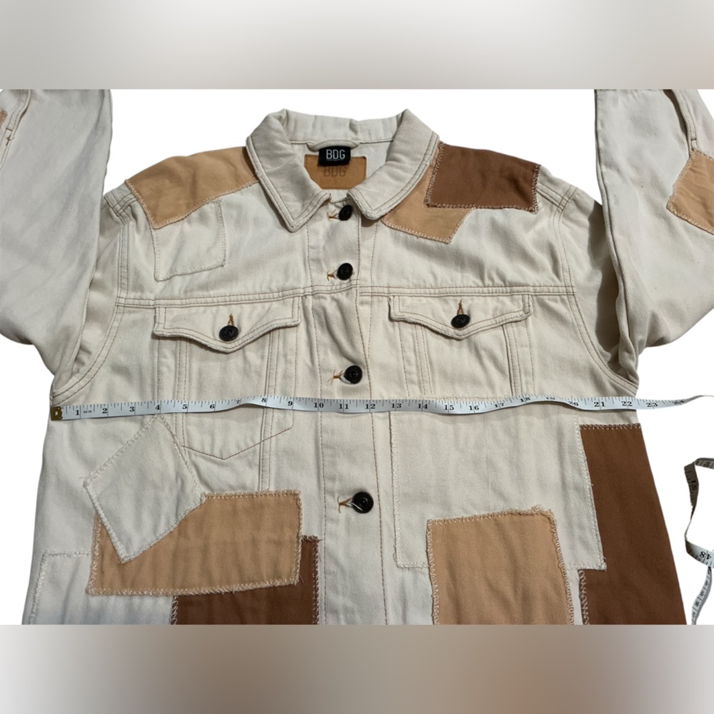 BDG Patchwork Denim Oversized Trucker Jacket Off White Tan. Size Medium. - Picture 10 of 13